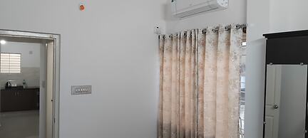 SLV Aashraya Apartment Stay