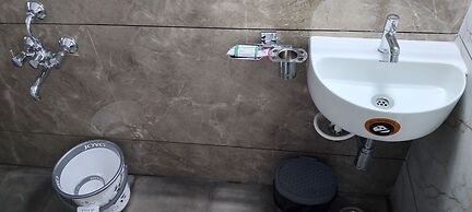 SLV Aashraya Apartment Stay