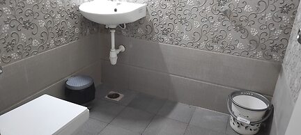 SLV Aashraya Apartment Stay