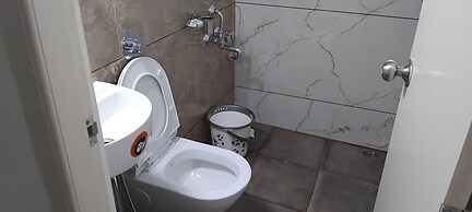 SLV Aashraya Apartment Stay