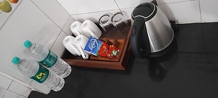 SLV Aashraya Apartment Stay