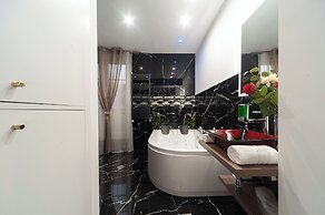 Farnese Jacuzzi Apartment