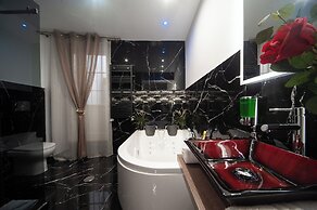 Farnese Jacuzzi Apartment