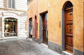 Farnese Jacuzzi Apartment