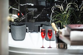 Farnese Jacuzzi Apartment