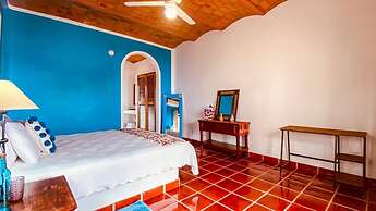 Beachside - Casa Sirena 1BR Suite