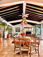 Beachside - Casa Sirena 1BR Suite