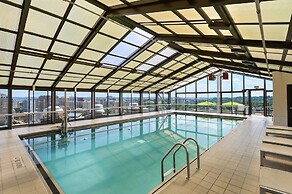 Prime Pentagon City Location Apartment