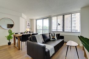Prime Pentagon City Location Apartment