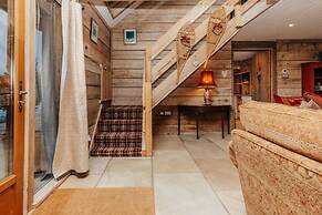 Moonlight Barn in Ascott