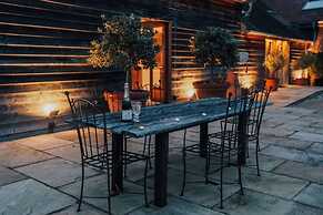 Moonlight Barn in Ascott