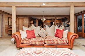 Moonlight Barn in Ascott