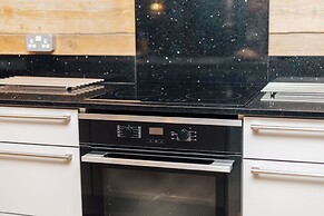 Moonlight Barn in Ascott