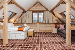 Moonlight Barn in Ascott