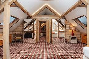 Moonlight Barn in Ascott