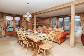 Moonlight Barn in Ascott