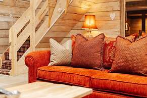 Moonlight Barn in Ascott