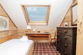 Moonlight Barn in Ascott