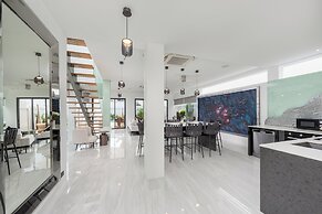 Villa Satori by Tropiclook