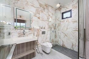 Villa Satori by Tropiclook