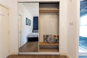 Salford City Oasis - Spacious 4 Bedroom House