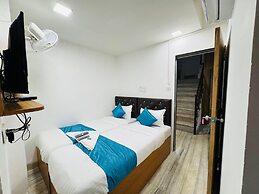 Hotel Raksha Residency