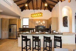 6BD Villa with Ocean Views in Cabo