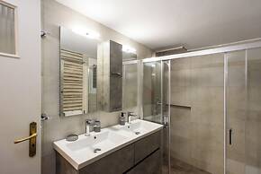 Blue Ark Acropolis Signature Residence