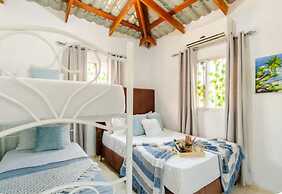Escape to Puerto Plata, Cozy 2BR Loft in Las Mercedes, 5 Min From Beac