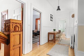 Le Saint Jacques Skylight