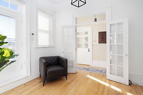 Le Saint Jacques Skylight