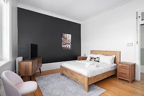 Le Saint Jacques Skylight