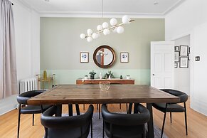 Le Saint Jacques Skylight