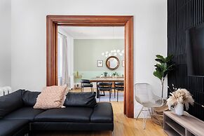 Le Saint Jacques Skylight