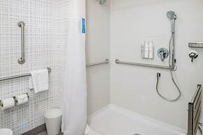 Hampton Inn By Hilton St Louis Airport