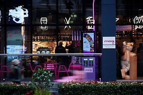 Moxy Suzhou City Centre