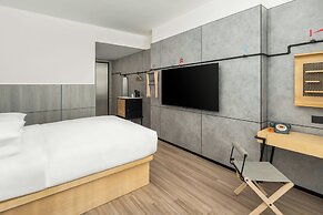 Moxy Suzhou City Centre