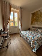 Pleasant Apartment Near Center