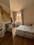 Pleasant Apartment Near Center