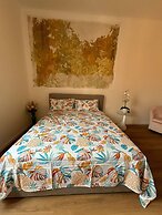 Pleasant Apartment Near Center