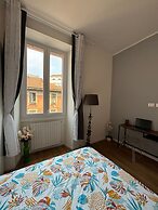 Pleasant Apartment Near Center
