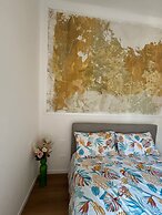 Pleasant Apartment Near Center