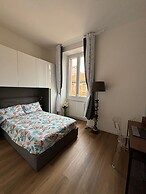 Pleasant Apartment Near Center
