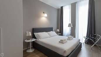 Charming Apartment in Milan's Heart