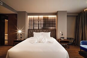 NHAT HA LAVISH HOTEL