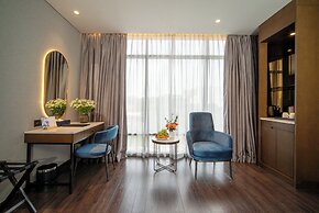 NHAT HA LAVISH HOTEL