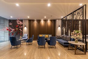 NHAT HA LAVISH HOTEL