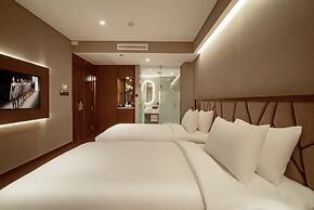 NHAT HA LAVISH HOTEL