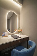 NHAT HA LAVISH HOTEL