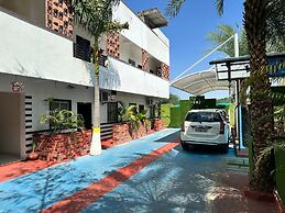 SMJ GRAND HOTEL & MAHAL